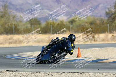 media/Jan-09-2022-SoCal Trackdays (Sun) [[2b1fec8404]]/Turn 6 (1035am)/